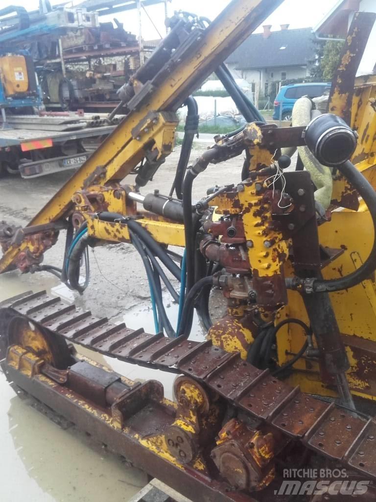 Atlas Copco ROC 301 معدات الثقب السطحي