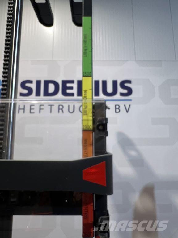 Doosan LSM12N معدات التكديس الجوالة