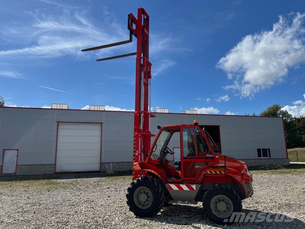 Manitou M30-4 ST3B شاحنات الديزل