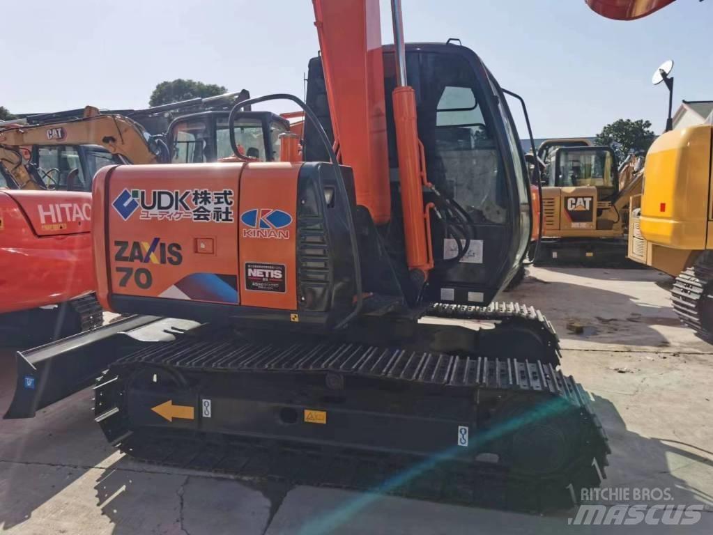 Hitachi ZX 70 حفارات زحافة