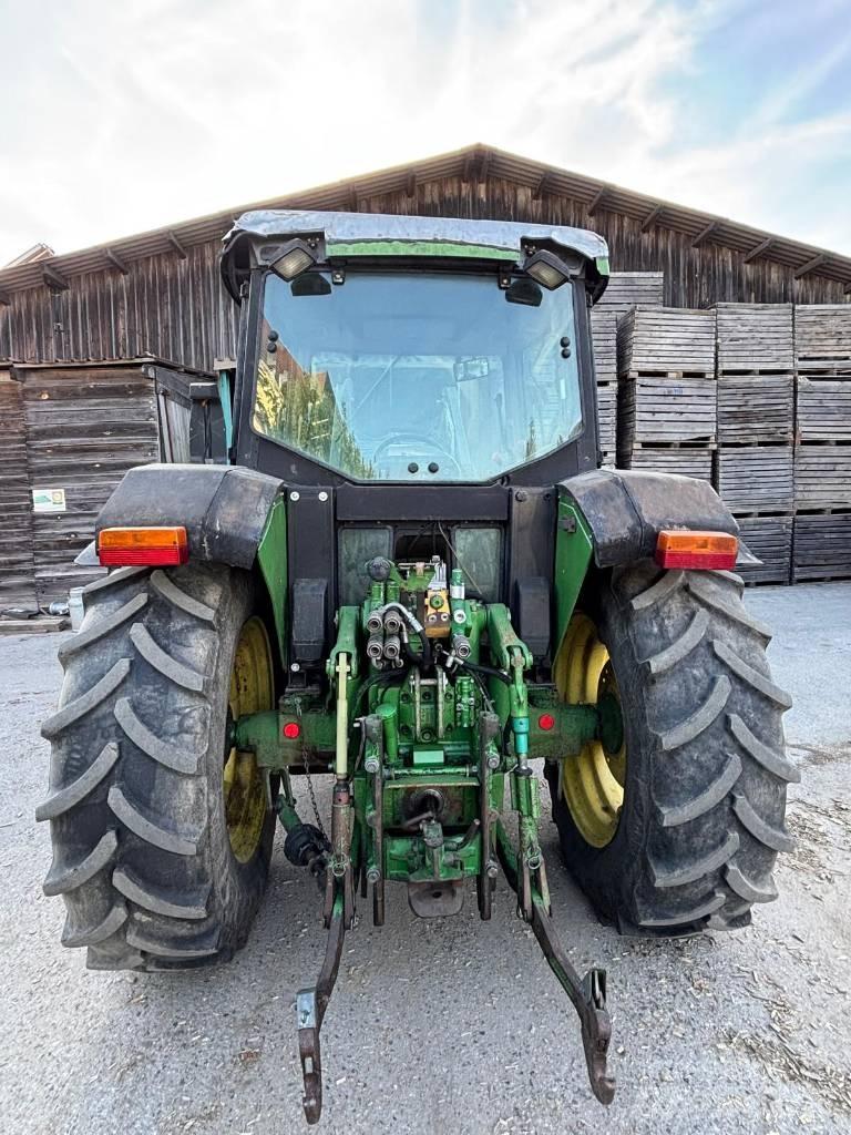 John Deere 6200 الجرارات