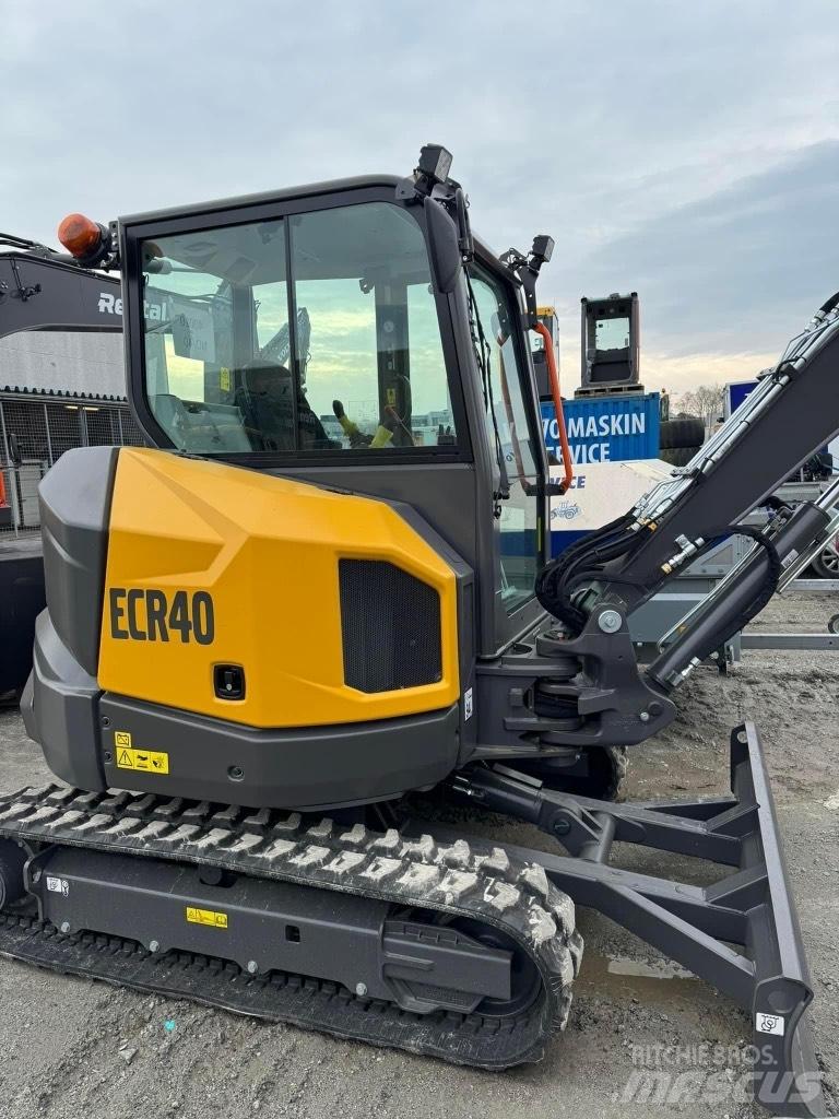 Volvo ECR 40 F حفارات صغيرة أقل من 7 طن (حفارات صغيرة)