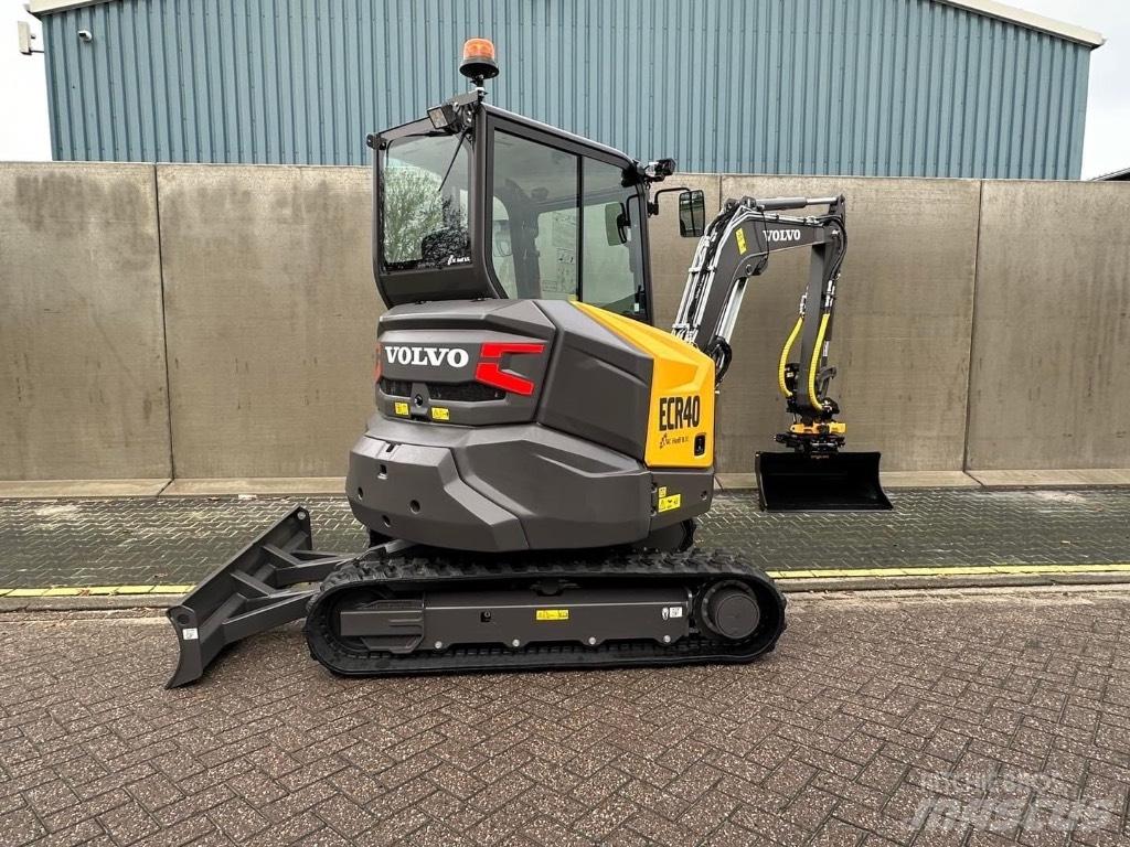Volvo ECR 40 F حفارات صغيرة أقل من 7 طن (حفارات صغيرة)