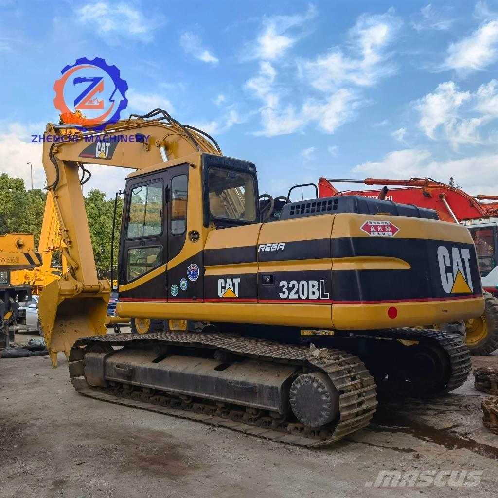 CAT 320 B LC حفارات زحافة