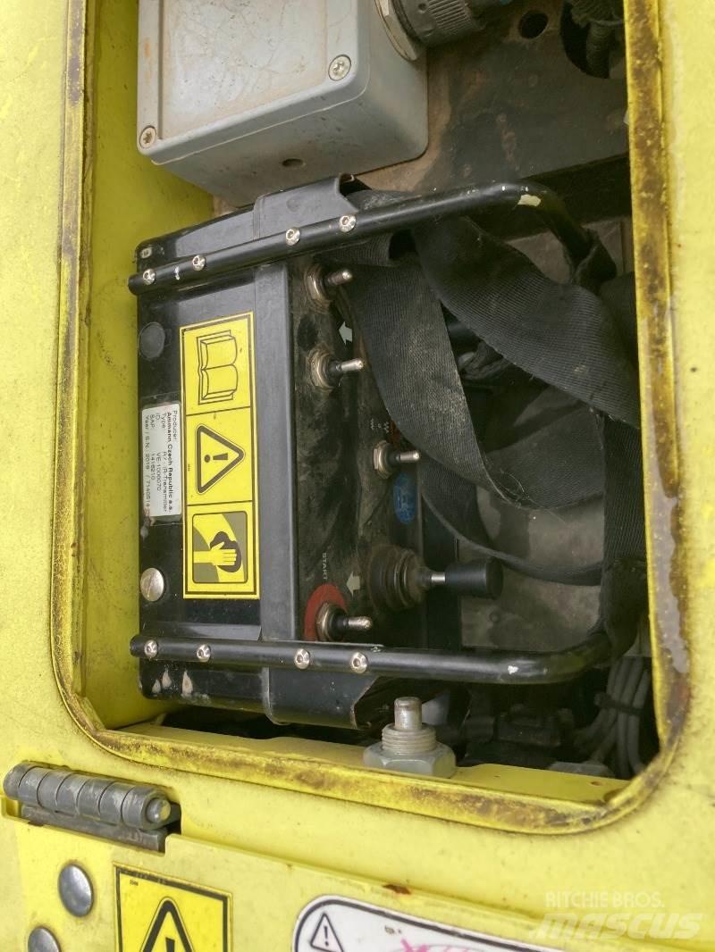 Ammann ARR 1585 دكاكات أفقية