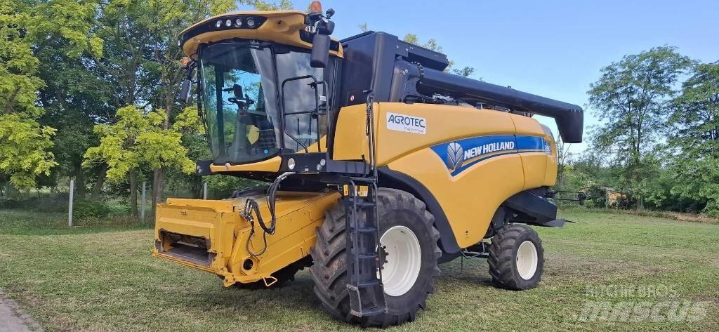 New Holland CX6.90 حصادات