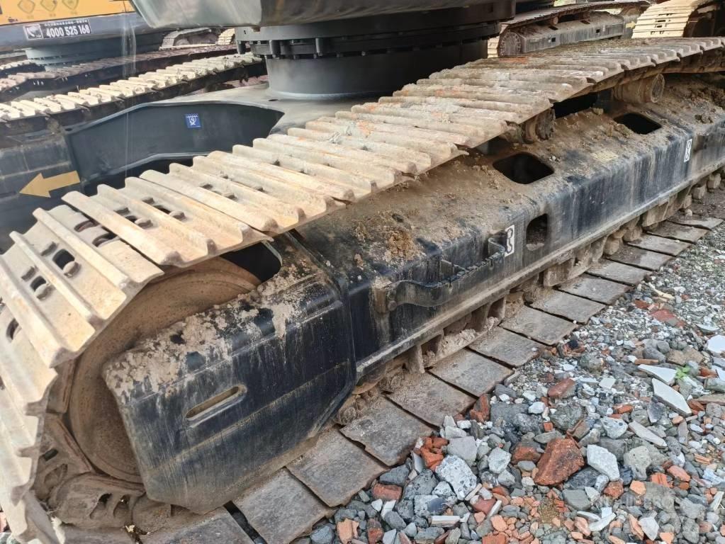 Hitachi ZX 250 LC حفارات زحافة