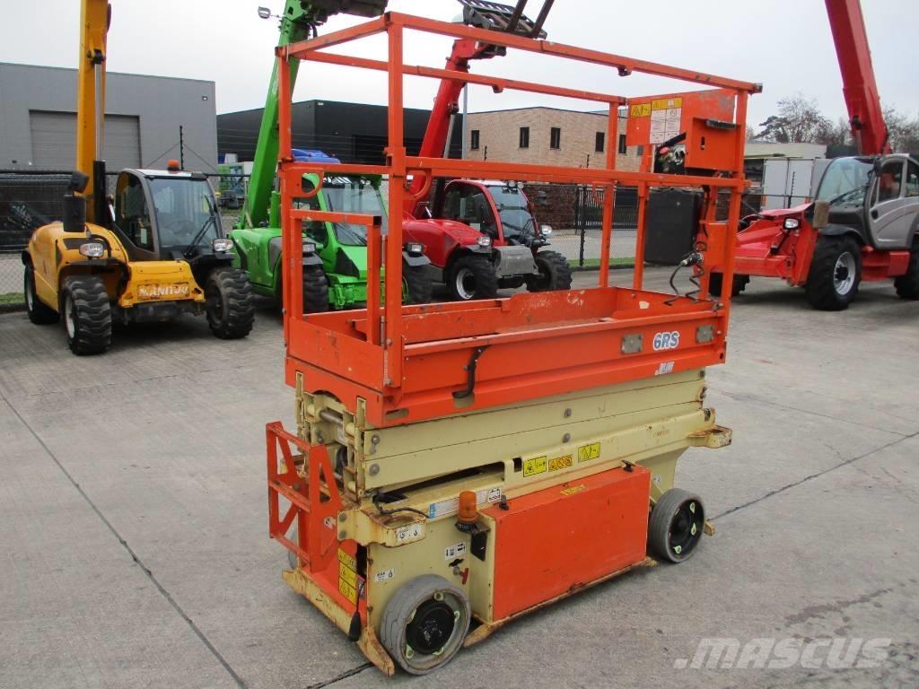 JLG 6RS (765) رافعات مقصية الشكل