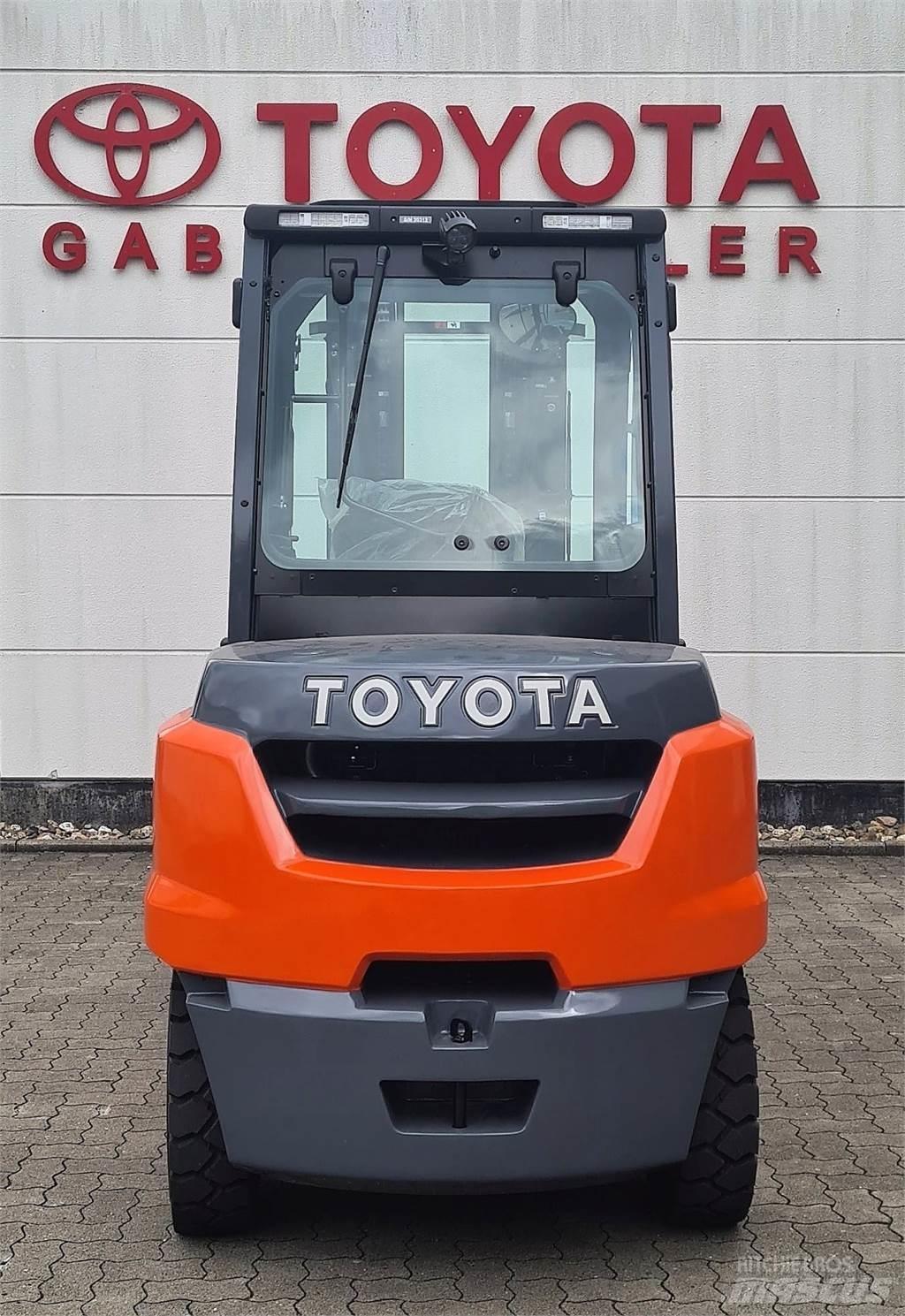 Toyota 40-8FD50N شاحنات الديزل