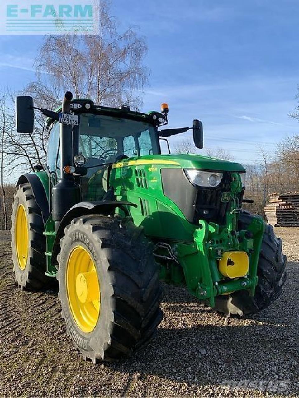 John Deere 6155r الجرارات