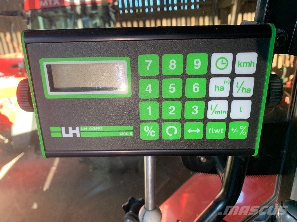 Hardi TZY 2400 الرشاشات