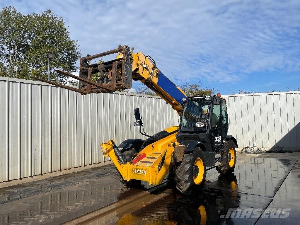 JCB 540-140 Hi Viz مناولات متداخلة