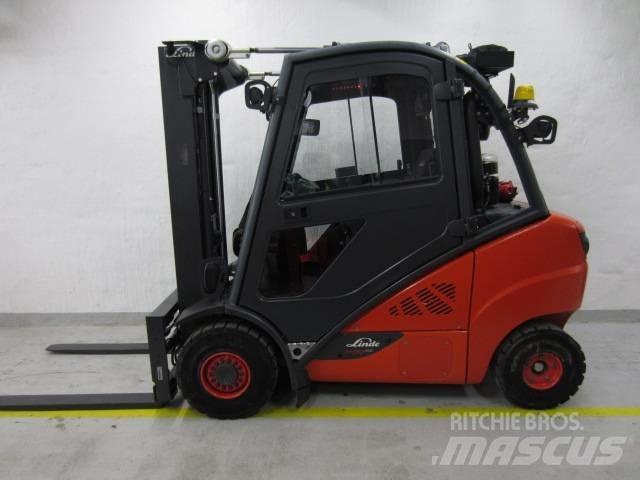 Linde H 30 D-03 شاحنات الديزل
