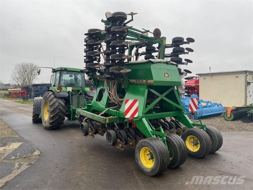 John Deere 750A 6m ماكينات البذر الدقيق
