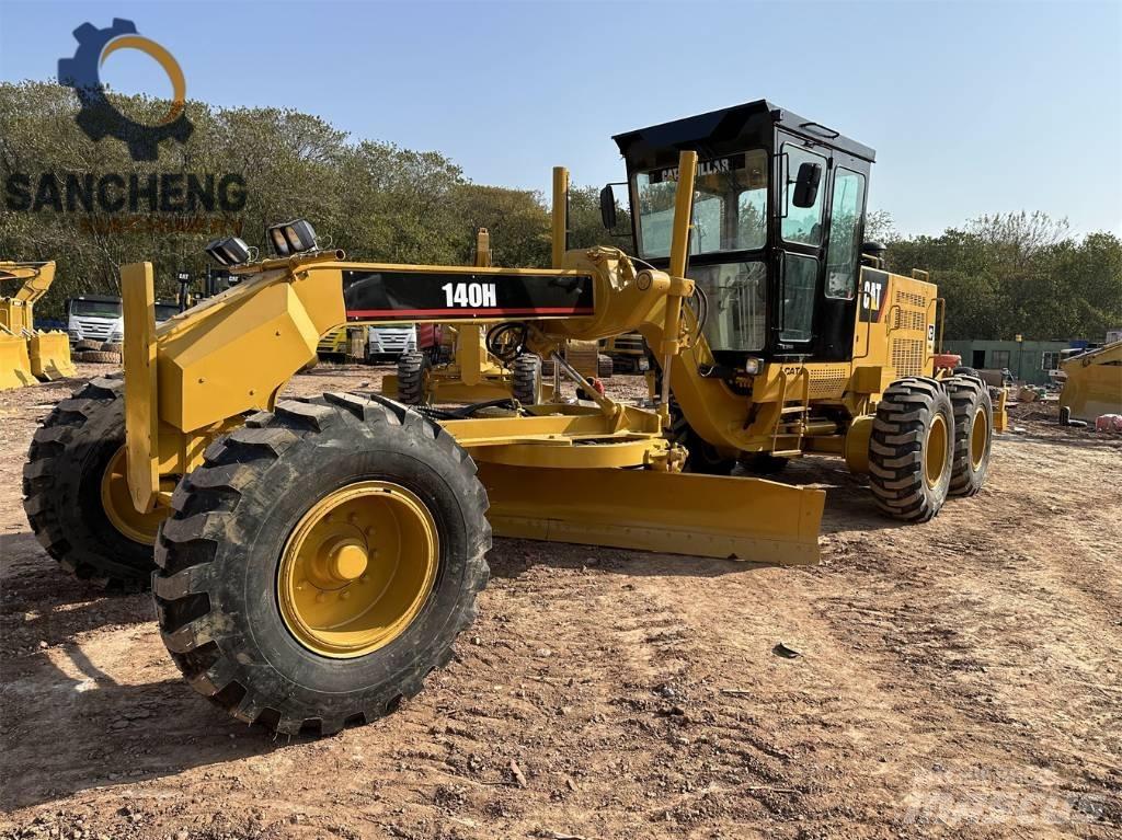CAT 140 H معدات تمهيد الطرق