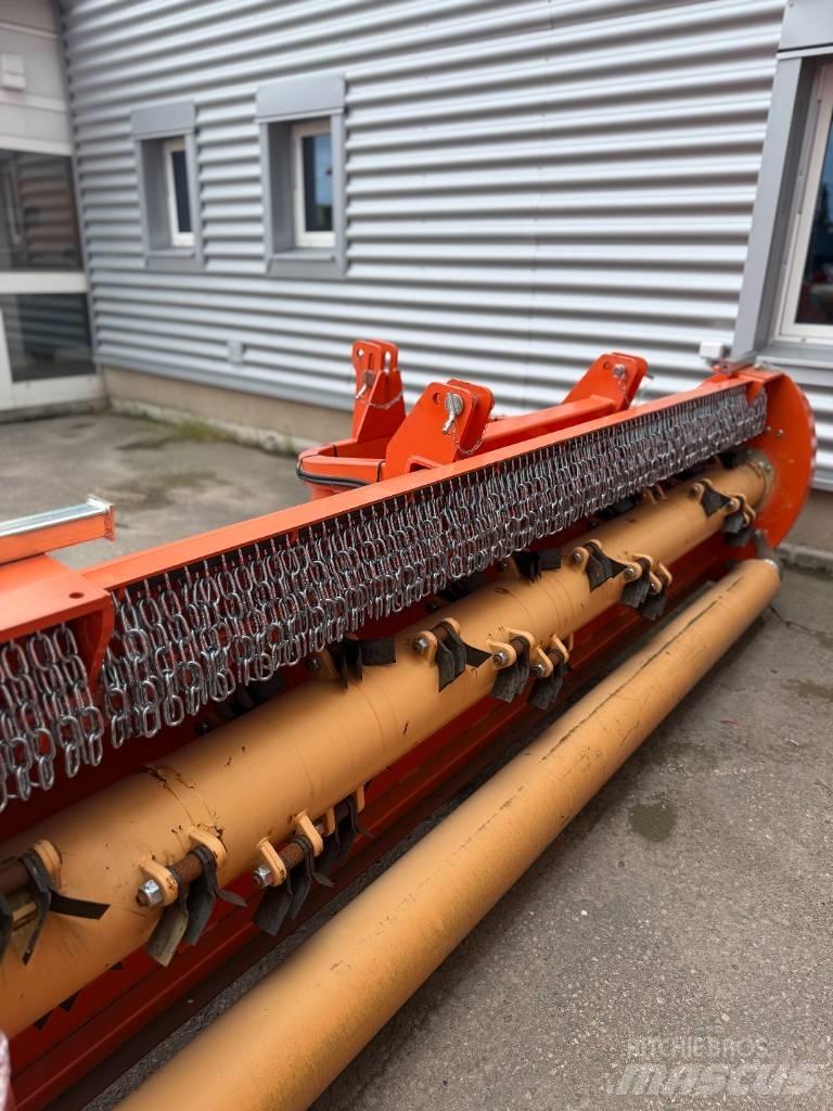 Agrimaster RV 320 جزازات وأغطية المراعي