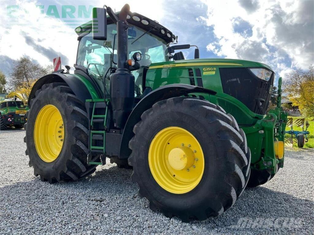 John Deere 6250r الجرارات
