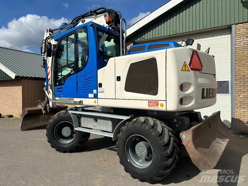 Liebherr A914 حفارات بعجل