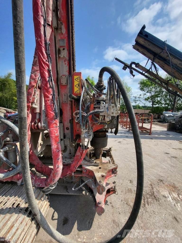 Klemm KR709 - 2 مثاقيب ثقيلة