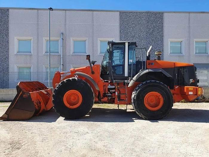 Hitachi ZW 310 لوادر بعجل