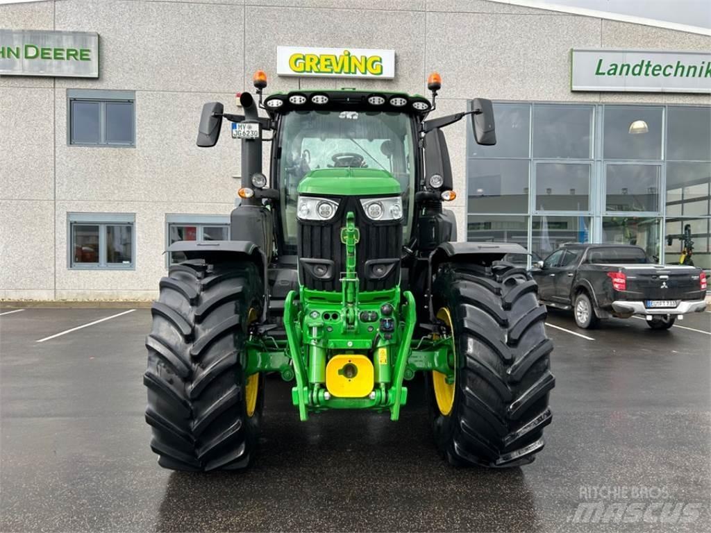 John Deere 6R230 الجرارات