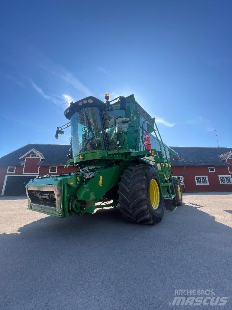 John Deere T670 حصادات