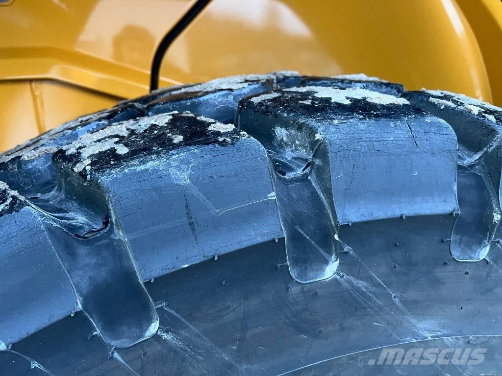 Volvo L 60 H2 لوادر بعجل