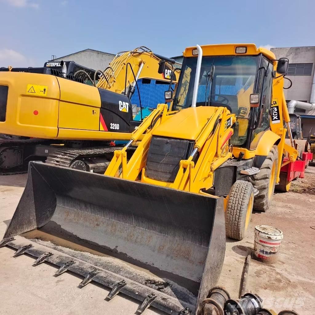 JCB 3 CX لوادر ذات جرافات عكسية