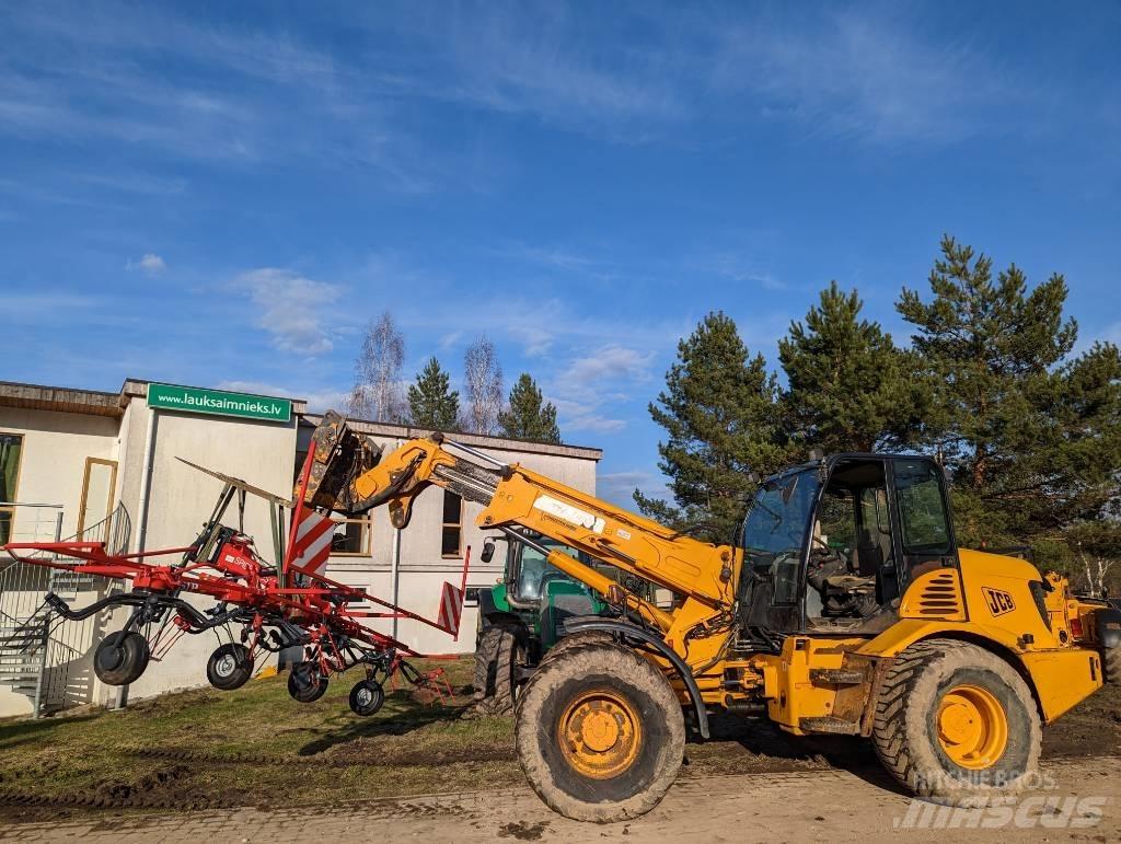 JCB TM 300 مناولات متداخلة