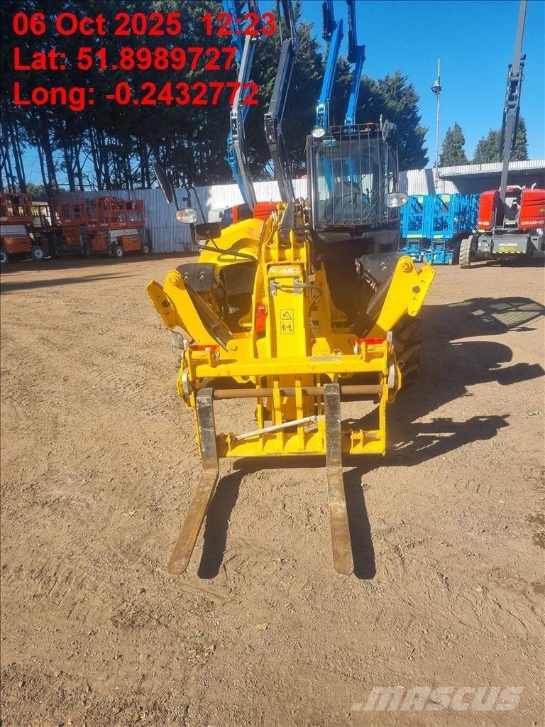 JCB 540-140 مناولات متداخلة