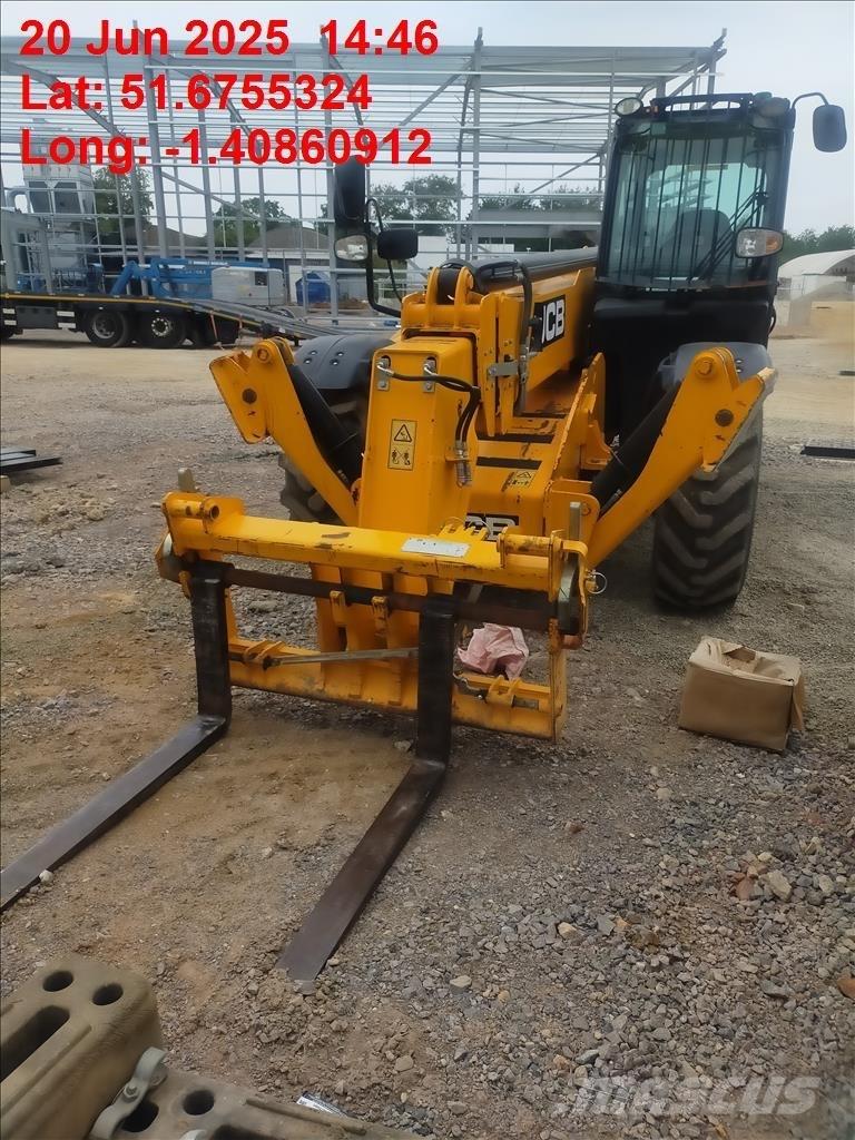 JCB 540-170 مناولات متداخلة