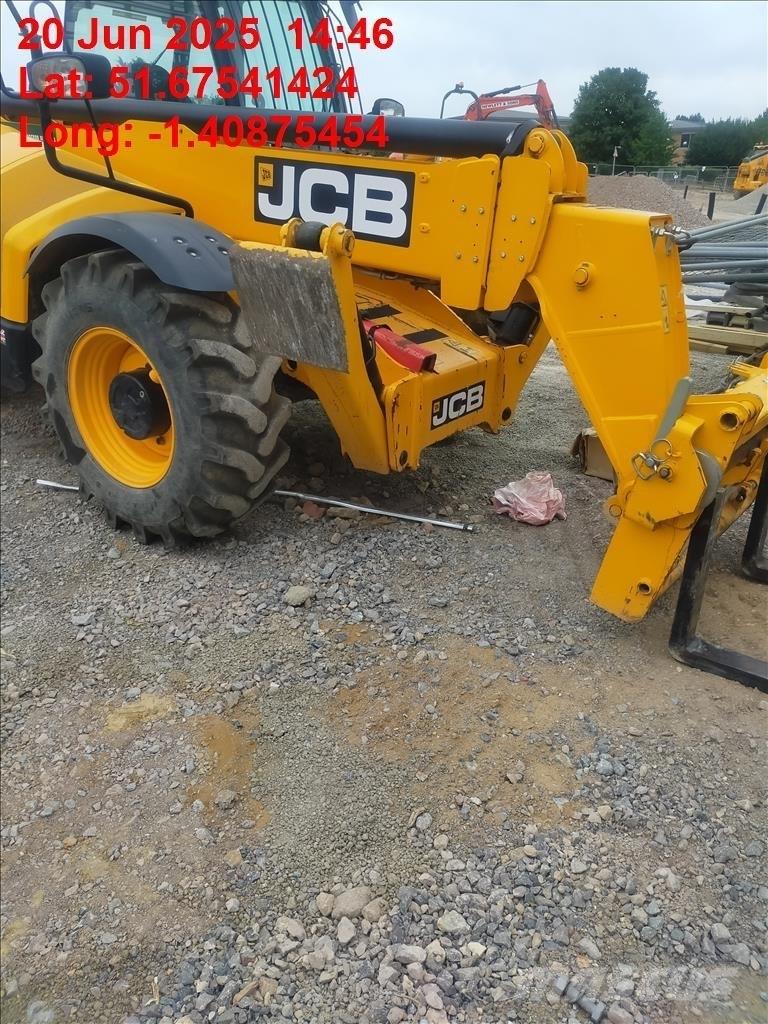 JCB 540-170 مناولات متداخلة