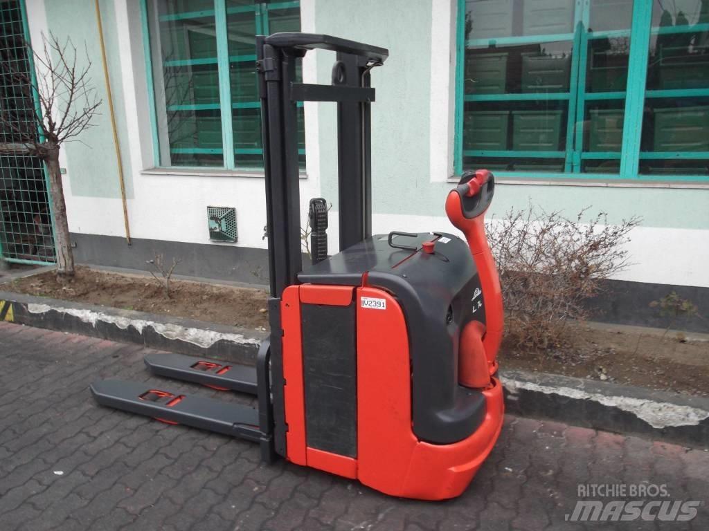 Linde L14 /372/ V-2391 شاحنات مناولة ذاتية الدفع
