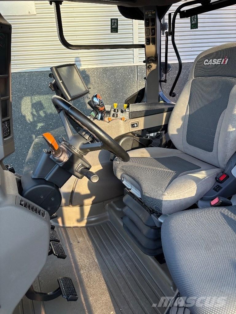 Case IH Puma 240 CVX الجرارات