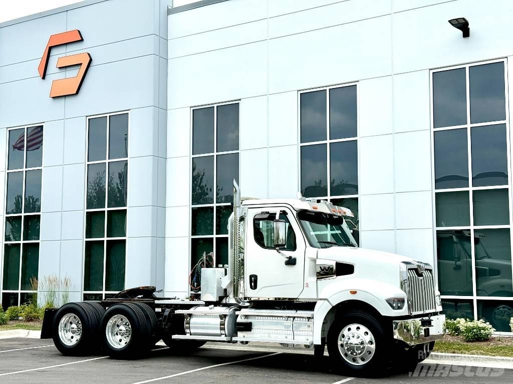 Western Star 49 X وحدات الجر