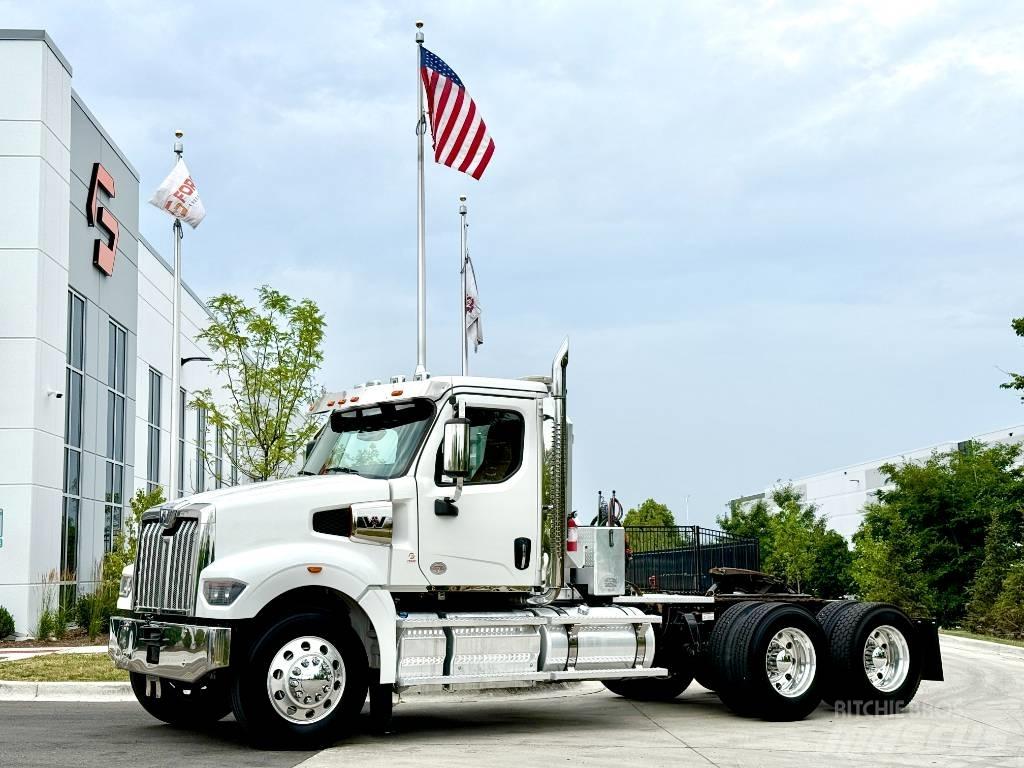 Western Star 49 X وحدات الجر