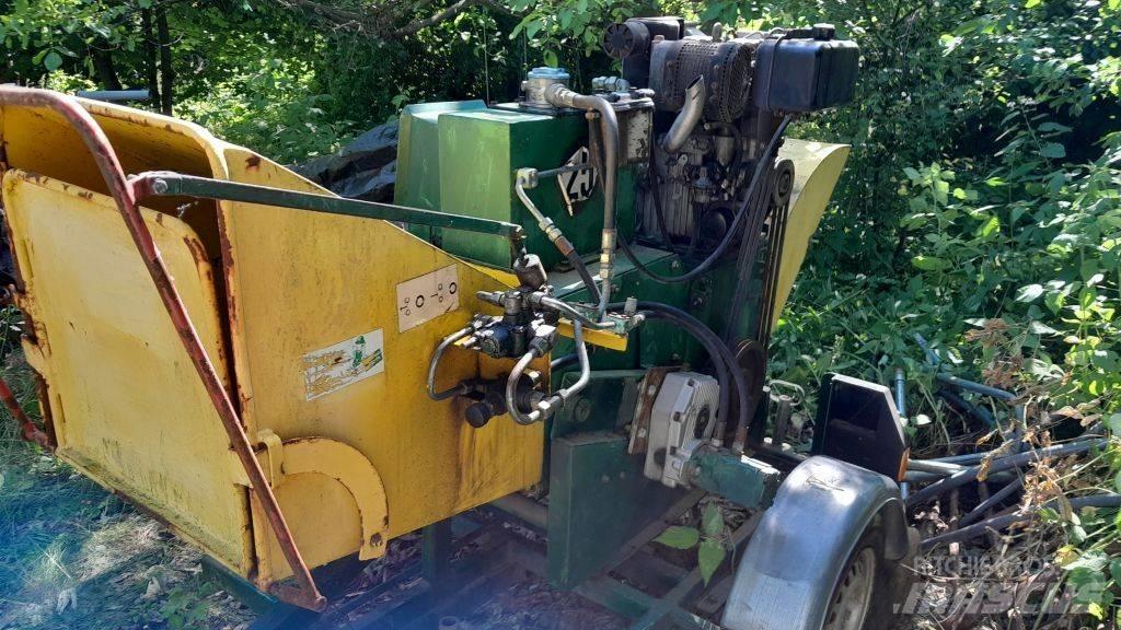 Timberwolf 150DHB ماكينات تقطيع أخشاب الحراجة