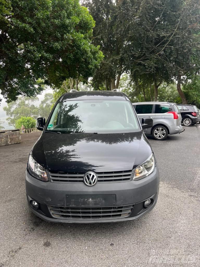 Volkswagen Caddy شاحنة مقفلة