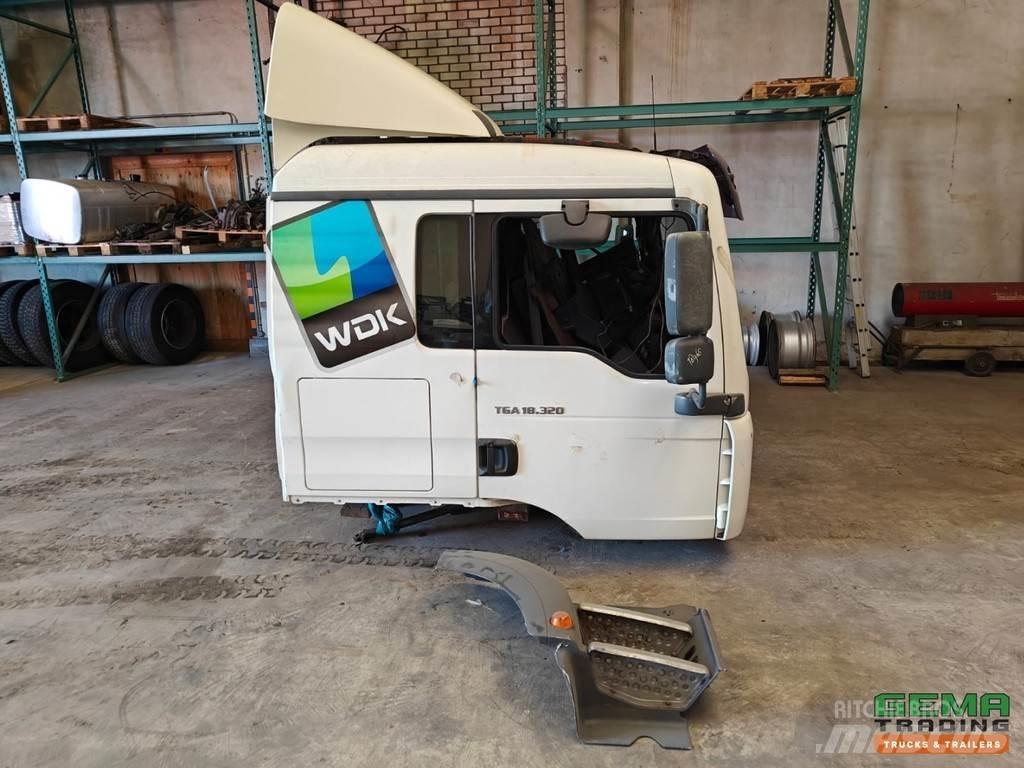 MAN TGA Cabine كابينة والداخلية