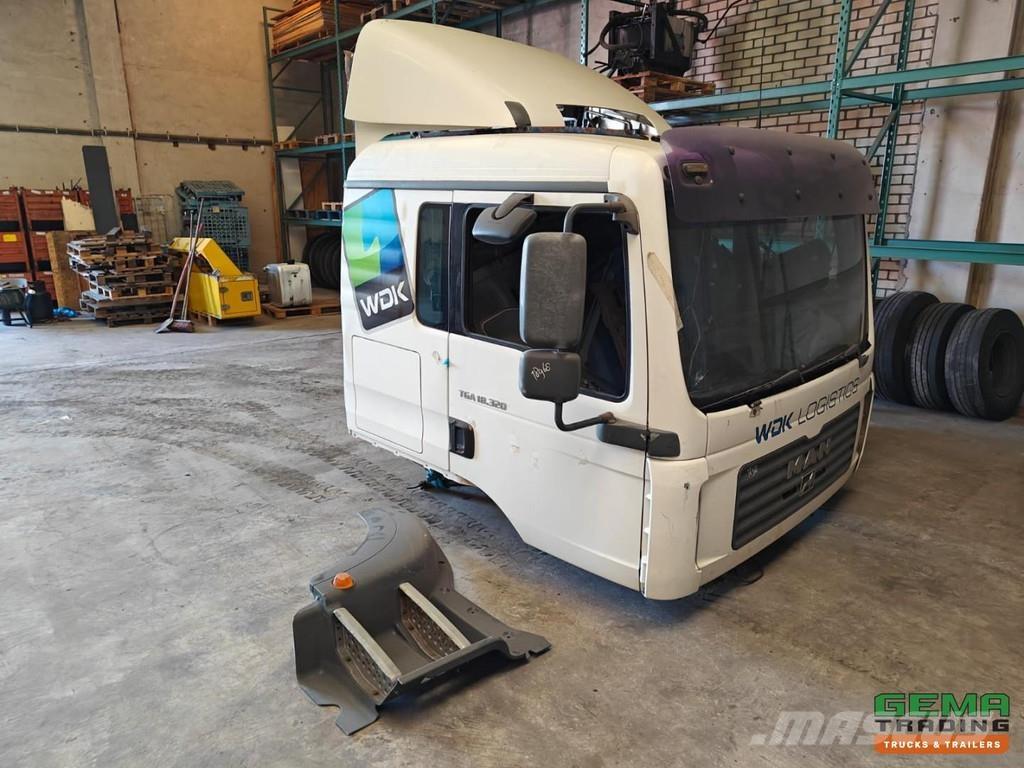 MAN TGA Cabine كابينة والداخلية