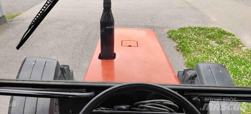 Fiatagri 82-94 DT الجرارات