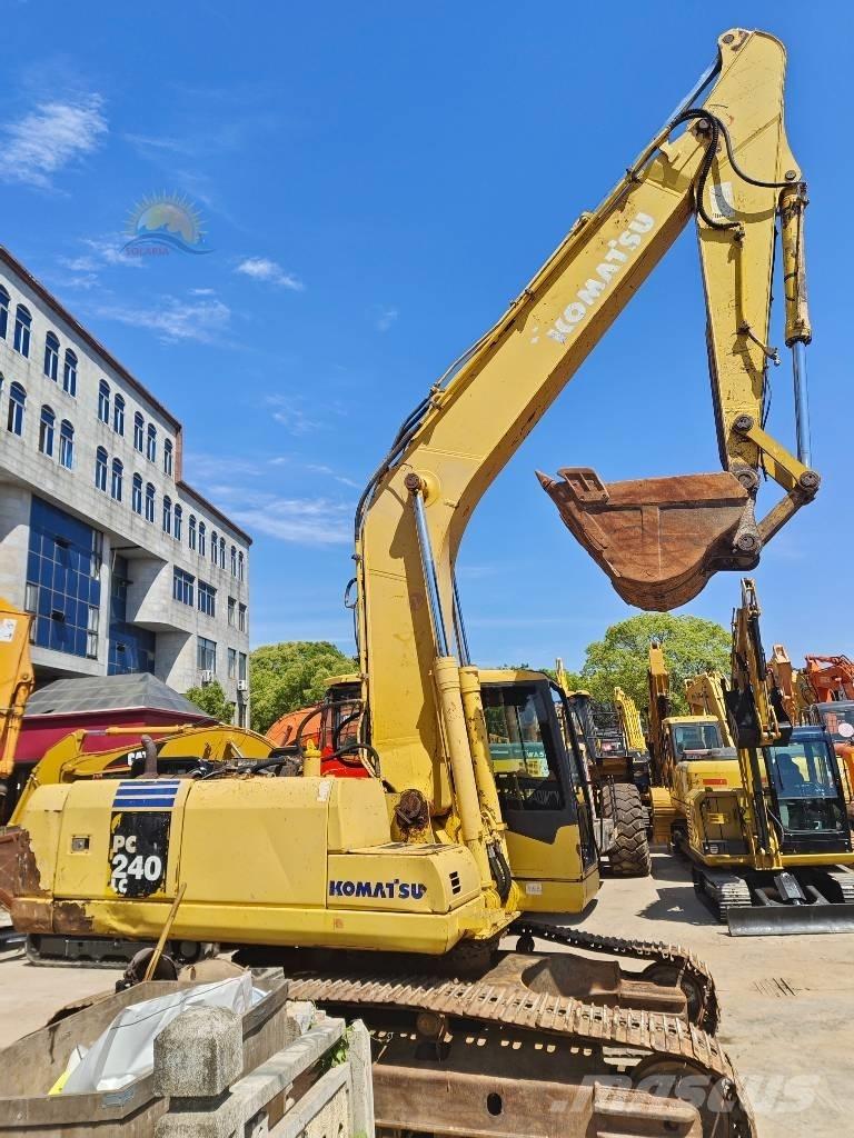 Komatsu PC 240 LC-7 حفارات زحافة