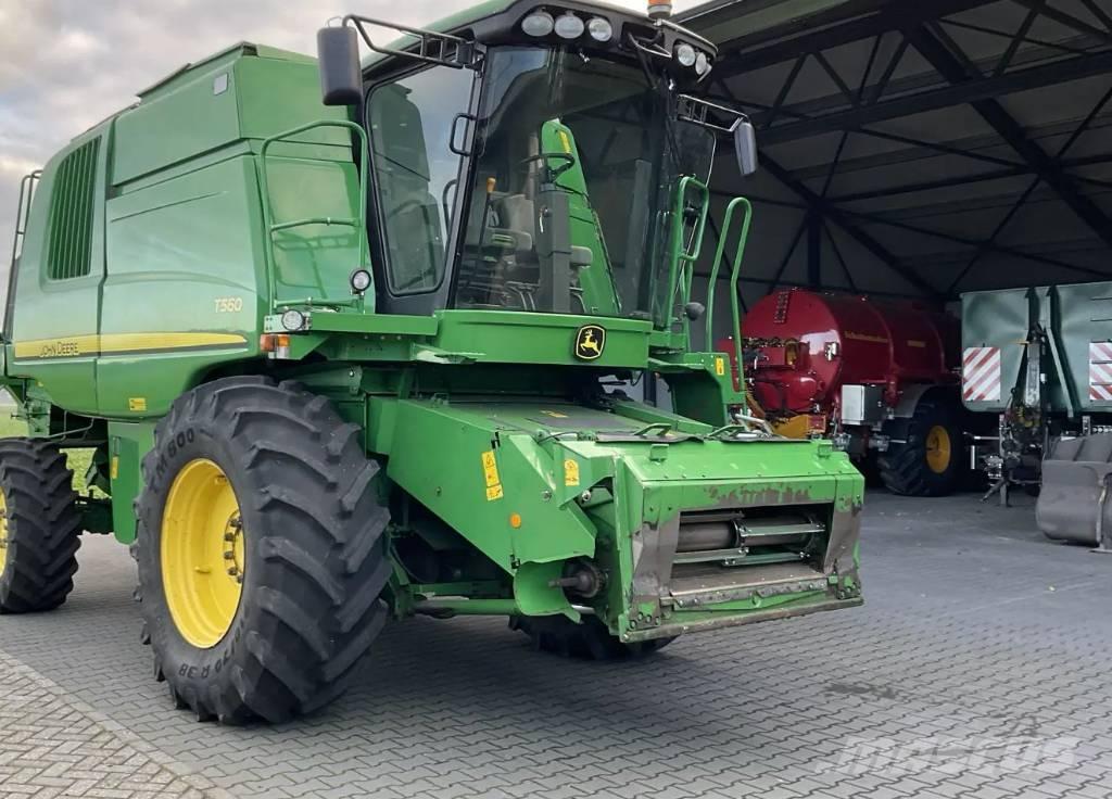 John Deere T 560 حصادات
