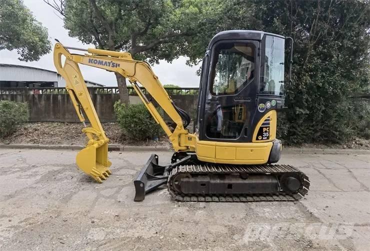 Komatsu PC35 حفارات صغيرة أقل من 7 طن (حفارات صغيرة)