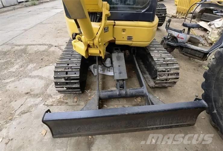 Komatsu PC35 حفارات صغيرة أقل من 7 طن (حفارات صغيرة)