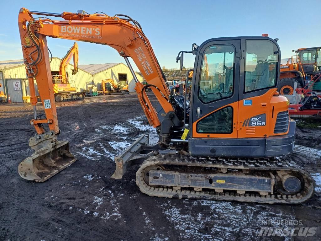 Doosan DX 85 R-3 حفارات وسط 7 طن - 12 طن