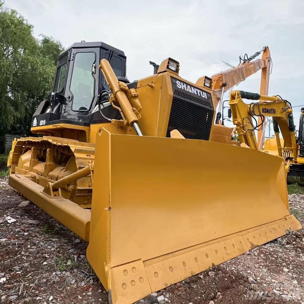 Shantui SD 16 L معدات تمهيد الطرق