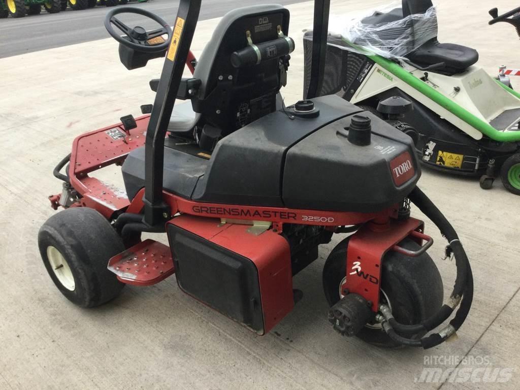 Toro 3250D ركوب الحشائش