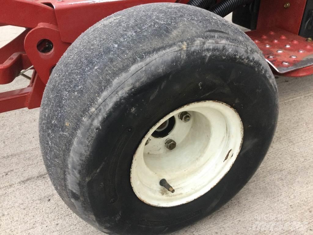 Toro 3250D ركوب الحشائش
