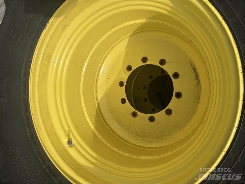 BKT 460/85R30 الإطارات والعجلات والحافات